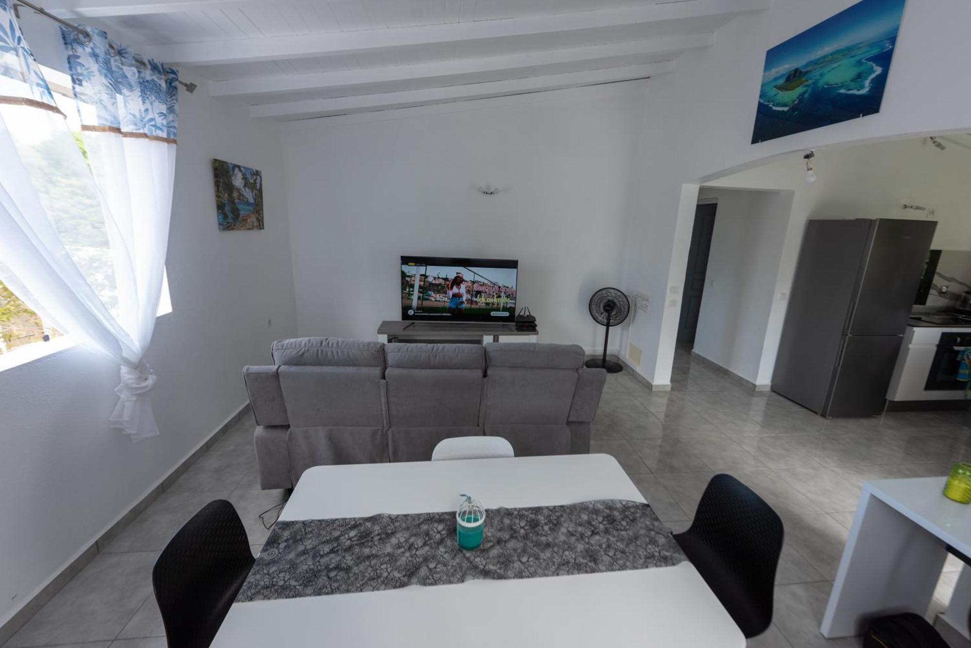 Gray Coconut Sorbet, T3 Tout Equipe Avec Parking Gratuit Le Moule Esterno foto